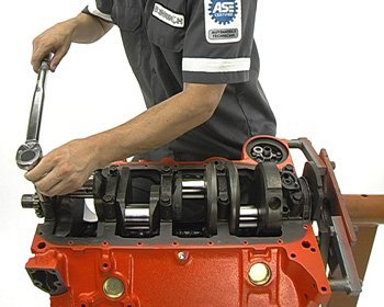 Crankshaft installation